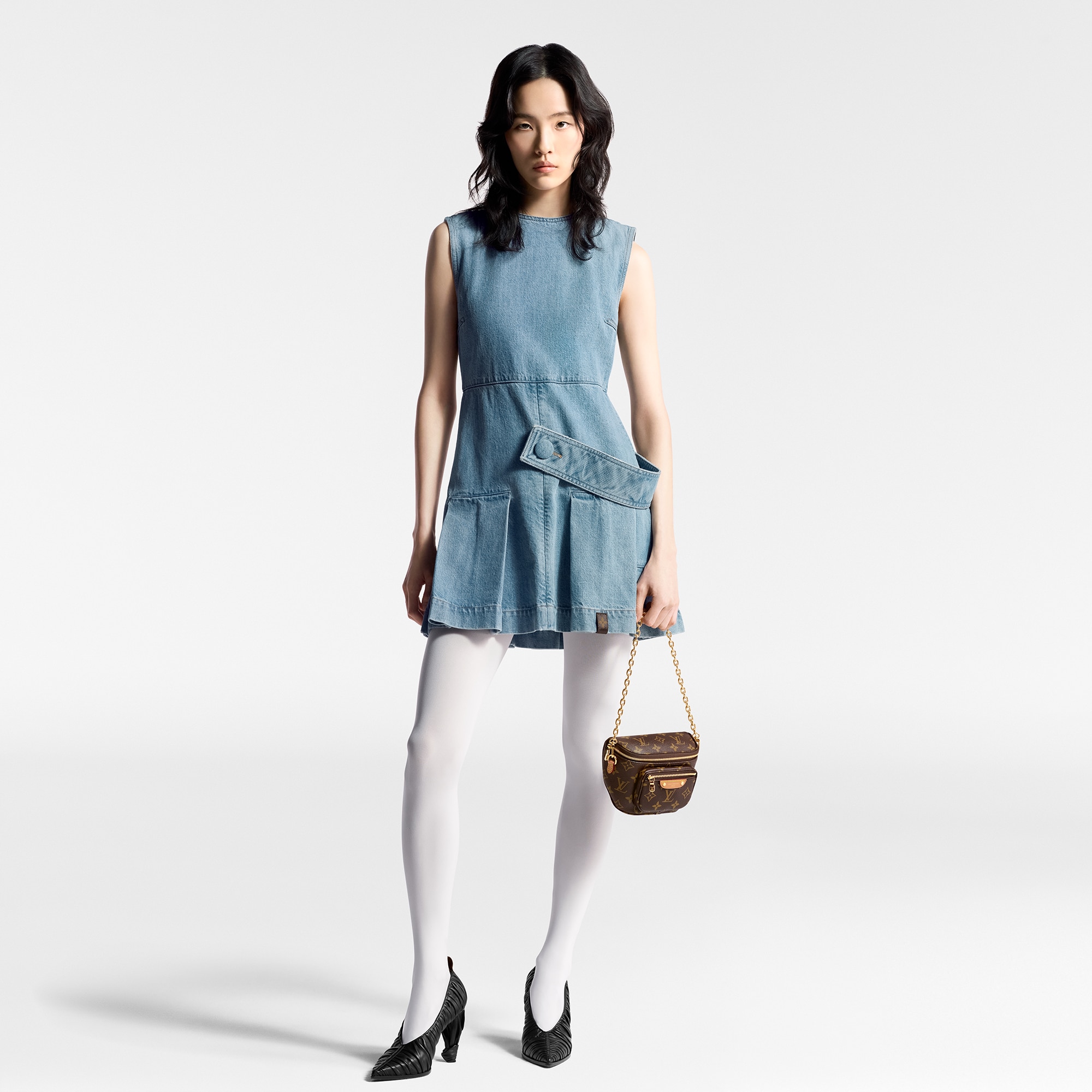 【ルイヴィトン】 LV × TM ミニ バムバッグ 17 x 12 x 9.5 cm Mini Bumbag Monogram Empreinte Leather - Women - Handbags